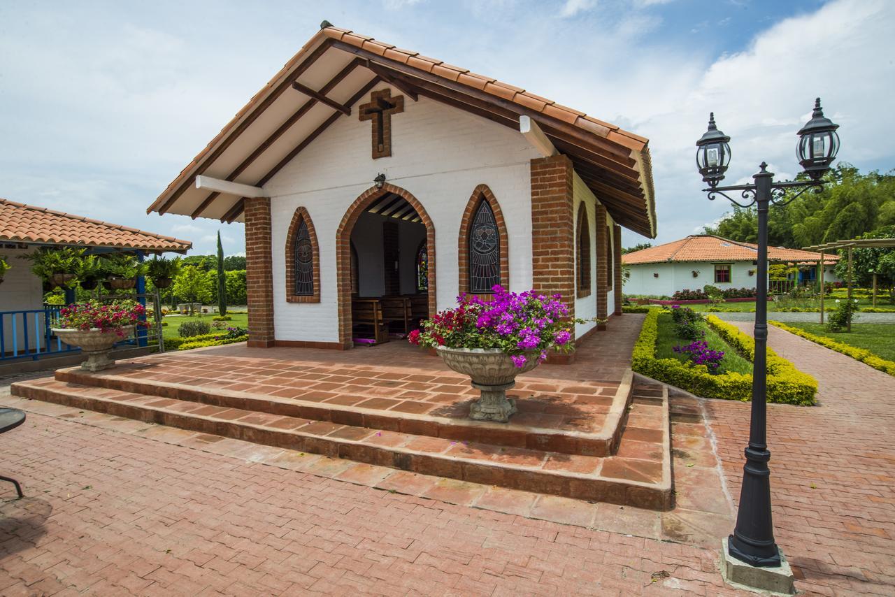 Yumbo Hotel Campestre Tardes Calenas المظهر الخارجي الصورة
