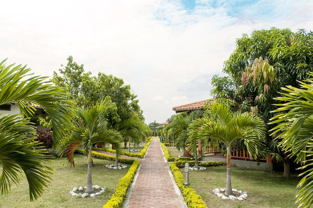 Yumbo Hotel Campestre Tardes Calenas المظهر الخارجي الصورة