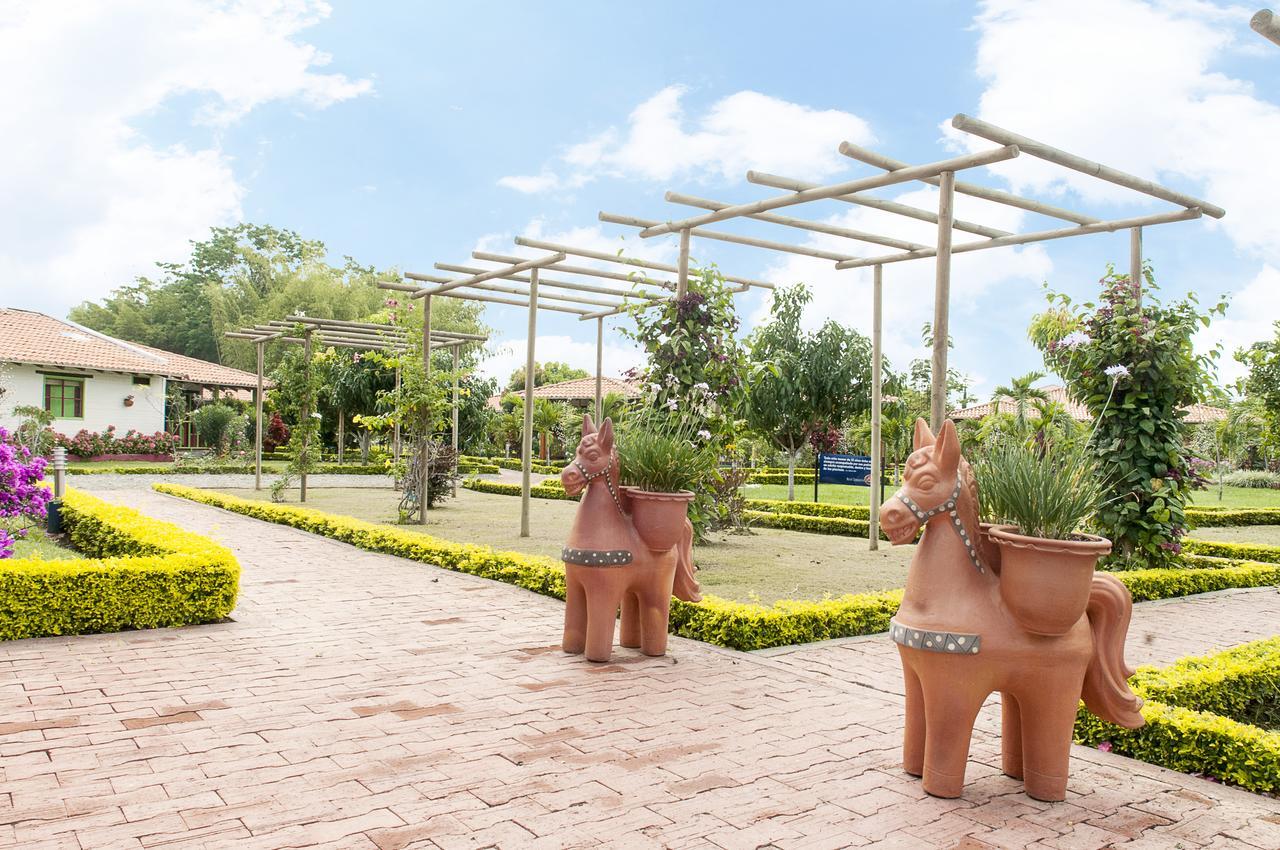 Yumbo Hotel Campestre Tardes Calenas المظهر الخارجي الصورة