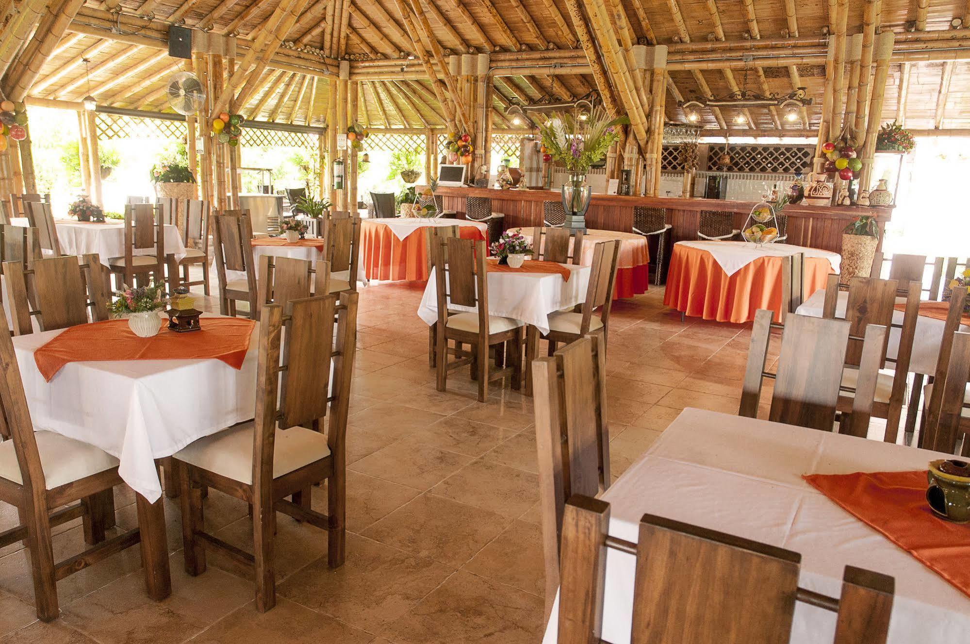 Yumbo Hotel Campestre Tardes Calenas المظهر الخارجي الصورة